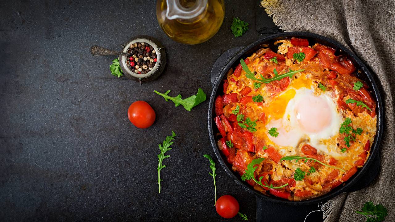 Spicy boiled Egg fry